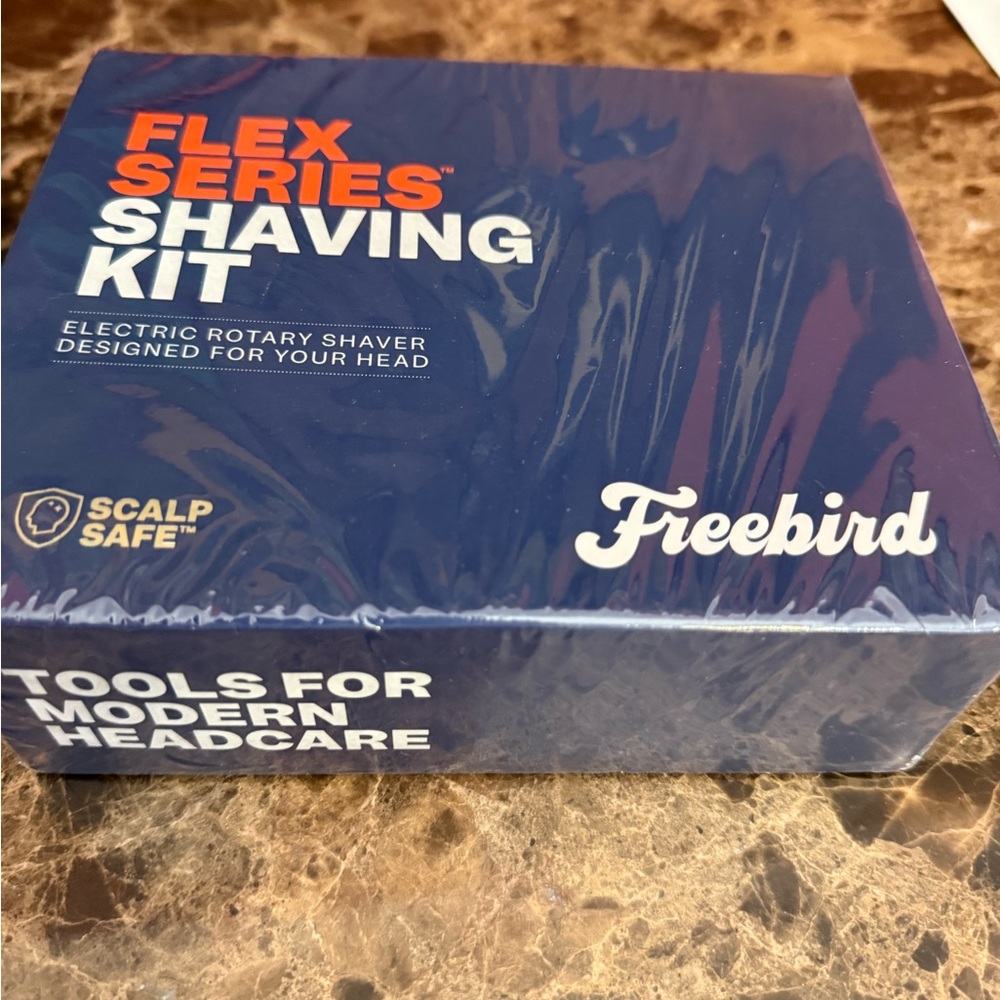 Freebird Blue Shaving Kit Essential Grooming